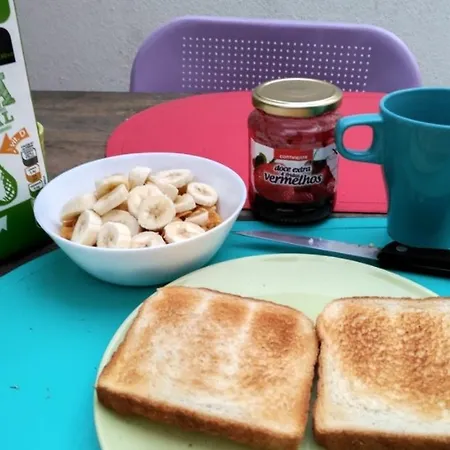 City Hostel Lisbon Хостел Лісабон