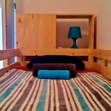 City Hostel Lisbon Хостел Лісабон